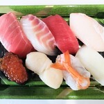 角上魚類 - にぎり寿司８貫　1000円