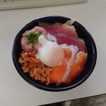 魚丼 - 