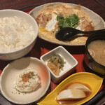 Kyoumaru - 柔らか豚カツ煮定食