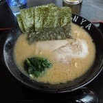 横浜ラーメン 仁家 - ラーメン