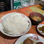 Doramu Suko Shokudou - 定食のご飯はラーメン丼！