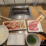 Yakiniku Raiku - 