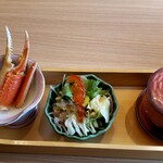 高崎 甲羅本店 - 茹でガニ、サラダ、茶碗蒸し