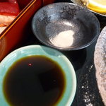 うおまん - ☆お塩とお寿司用の醤油☆