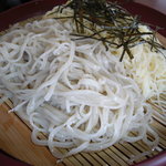 鐘聞亭 - 十割そば＆江刺名物【手打ち卵めん】の二色麺。