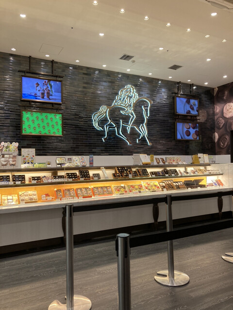 GODIVA Ionmoru Yamato Koriyama Ten photo 4