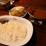 欧風カレー ボンディ 神保町本店 - 