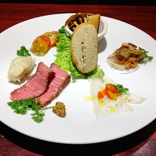 お肉だけではなく、食材全体を北海道産でご用意