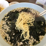 Chuuka Bouzu - 麺の量もそこそこある。その様子