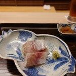 片折 - 朝獲れのカマスの刺身