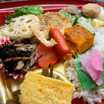 BASIC - もち麦飯と豆腐ハンバーグの和風弁当３９９円