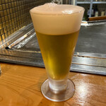 新天地 みっちゃん - 生ビール(小) 440円。