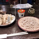土山人 - 牡蠣と季節野菜の天ぷら蕎麦