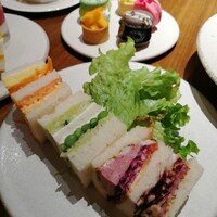 ERUTAN RESTAURANT BAR - 