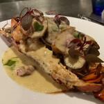 Alternative - オマール海老、シェリーとコライユのソース。
      リードヴォー、セップ茸。