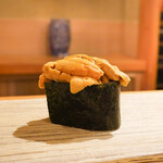 東麻布 天本 - 唐津赤うに