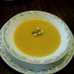 オータニレストラン - セットのスープ