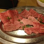 多来多来 - 特選牛肉盛り合わせ