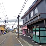 Koshi No Mori Kafe - 『越路ていしゃば交流施設 ここらて』は来迎寺駅前交差点の４０メートルくらい西方にあります