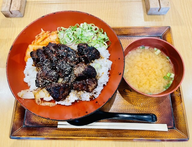 焼き過ぎやってo(｀ω´ )o 焼肉のみさき屋ぼつ焼丼790円数量限定