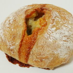 ブレッドルーム - ブルーチーズとくるみのチャバッタ（\200、2013年3月）