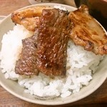 釜山閣 - 焼き肉 オン ザ ライス