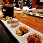 奥日光森のホテル - 前菜（合鴨筍挟み焼、中禅寺公魚南蛮漬け、天豆雲丹焼、海老袱紗焼、山葵漬、小鯛桜寿し、蛍烏賊黄味酢、木の芽新丈、透かし桜、タラの芽東寺巻）