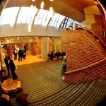 奥日光森のホテル - ロビーからラウンジを臨む