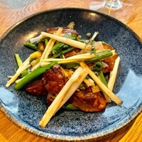 ブリル飯店 - 2022.8.  白レバーと黄ニラの塩炒め