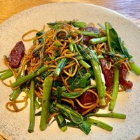 ブリル飯店 - 2022.8.  腸詰入りソース焼きそば