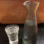 Sushitokoro Usami - 日本酒を冷やで。