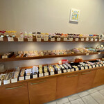 カプリス菓子工房 - 焼き菓子棚①