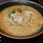 Sandaime Yabuya - 赤鶏こつ麺