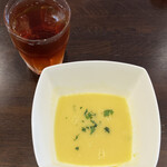 ポポラマーマ バル - 本日のスープとアイスティー