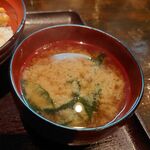 Tempura Sakanabasashi Don Kusukusu - 付属の味噌汁