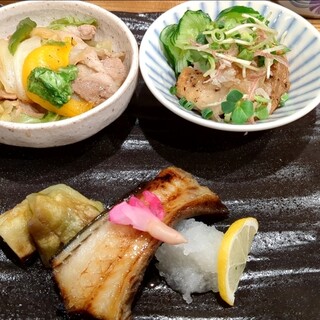 おばんざいカエル_0