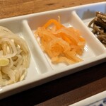 肉の寿司 一縁 - ナムル各種