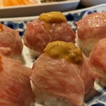Nikunozushi Ichien - てまり寿司（肉の寿司）