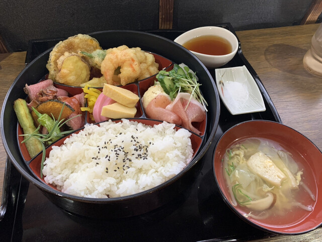 カワのホトリ モチガセ （川のhotori 用瀬）のご予約 - 用瀬/カフェ