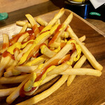 クラフターズ - 興奮して勢い余って「掛け過ぎ」ハインツはチト酸っぱい。横に摂って付けるスタイルが食べやすいので以後注意(笑)