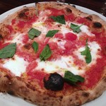 SPACCA NAPOLI - Pizza 藤川牧場 １５８０円。クリーミーなモッツァレラの風味が最大限に活きたピザです。
