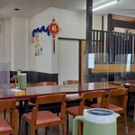 大華 - 店内広い！