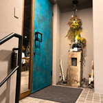 イル ネッビオ - お店の入り口付近です。