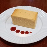 チーズケーキと彩りカレー Luna piena - スパイス薫るチーズテリーヌ。