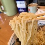 らーめんヒグマ - 中太麺