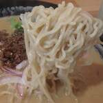 田中華麺飯店 - やや縮れた細麺