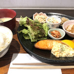 ブック＆カフェ喫茶去 - 