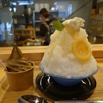 Horiyouhouen Mitsuya - ほうじ茶ソフトクリームあかしあ蜜かけ(450円)蜜やかき氷蜂蜜レモン氷スモール(550円)