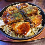 Hiroshima Okonomiyaki To Teppanyaki Dandan Jaken - 広島お好み焼き