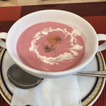 BISTROT REGAL - ビーツの冷製ポタージュ